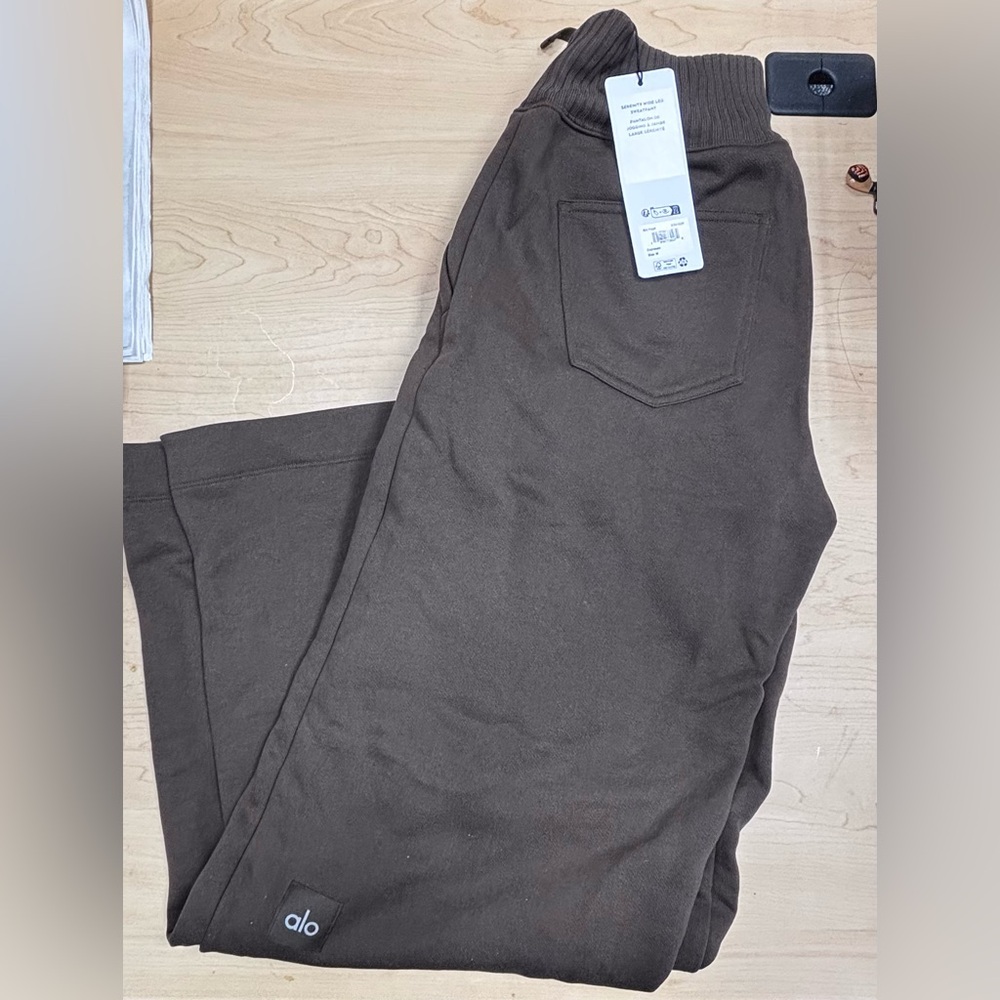 ALO Yoga Espresso Serenity Wide-Leg Sweatpants Medium NWT